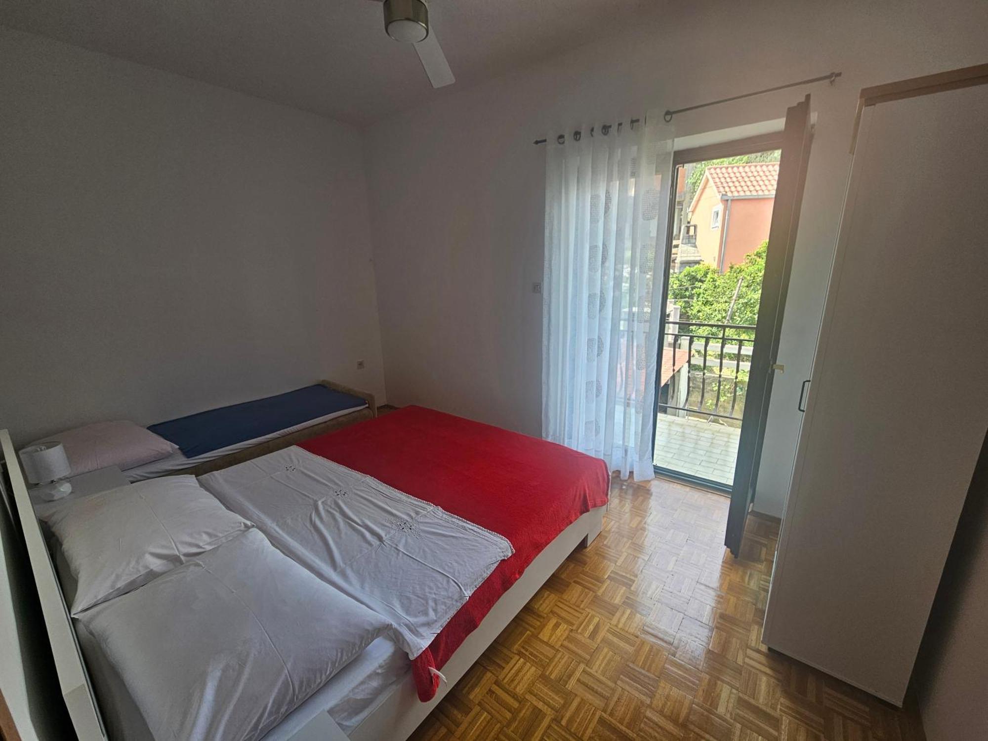 Anna Apartment Marina Luaran gambar