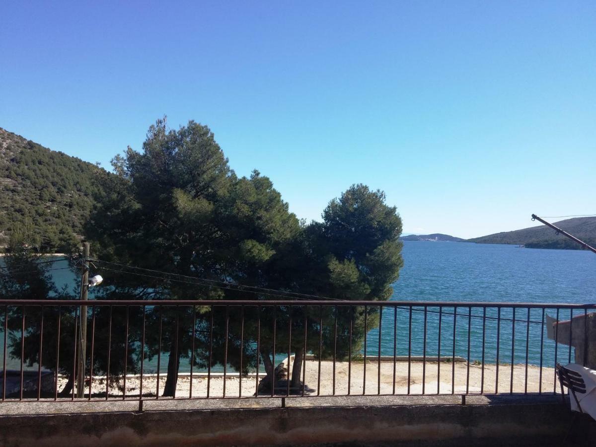 Anna Apartment Marina Luaran gambar