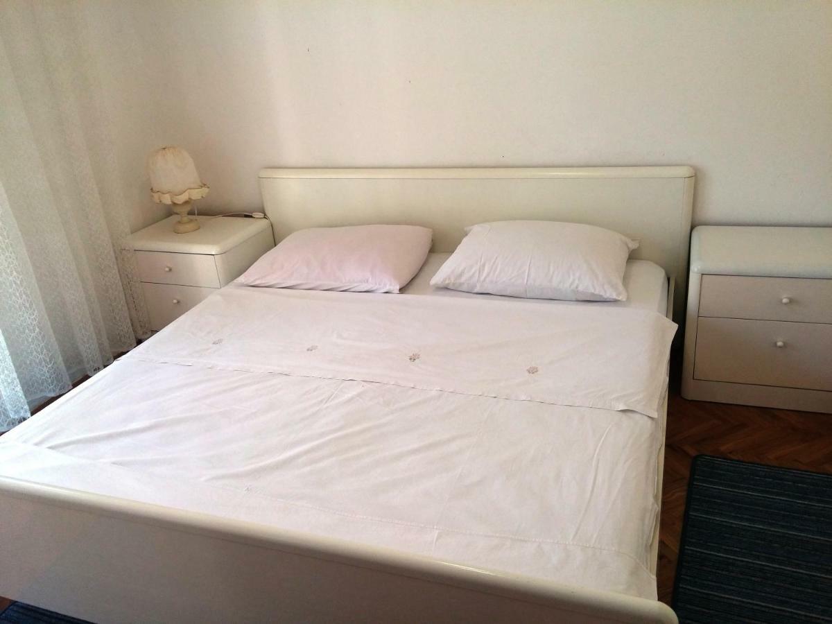 Anna Apartment Marina Luaran gambar