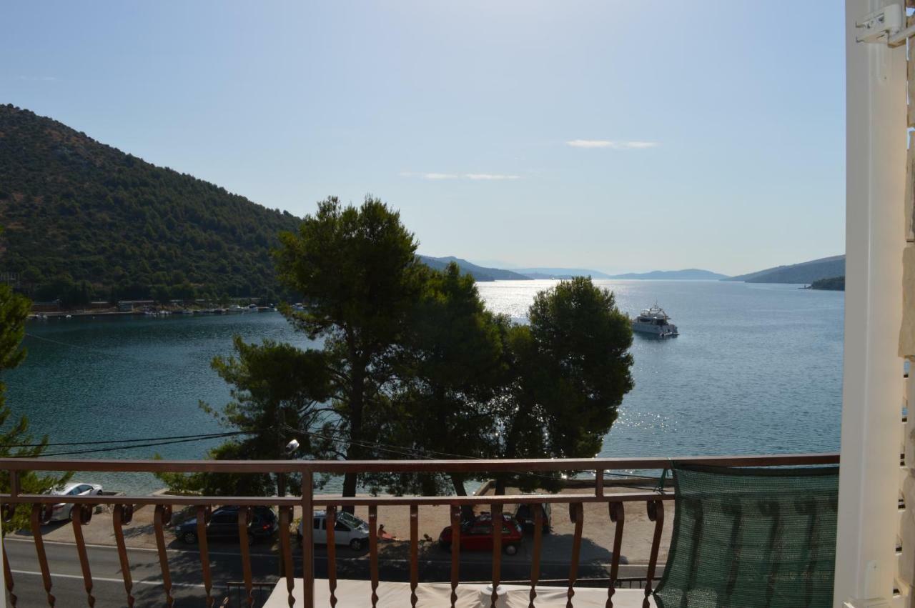 Anna Apartment Marina Luaran gambar
