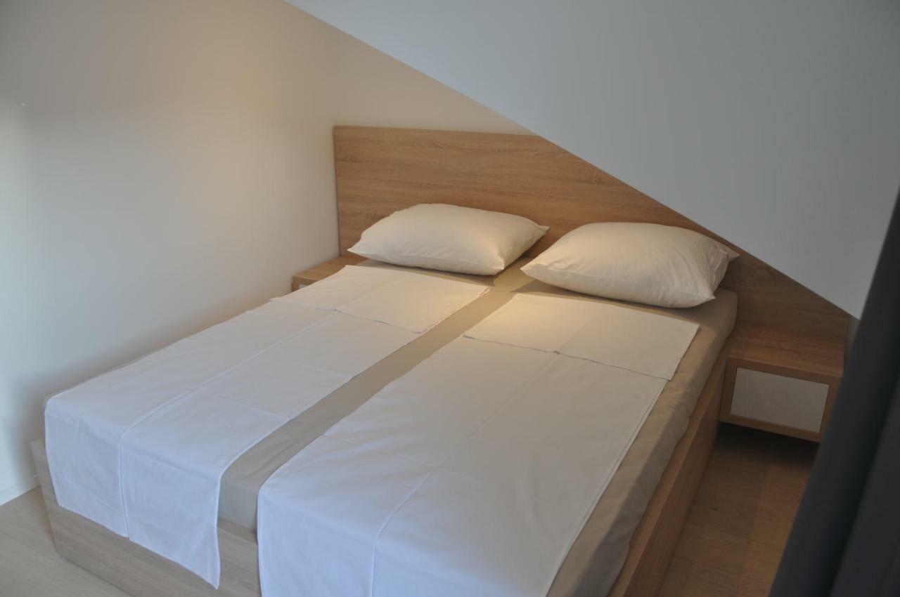 Anna Apartment Marina Luaran gambar