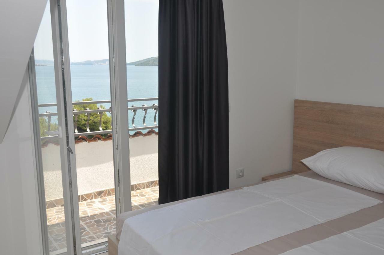 Anna Apartment Marina Luaran gambar