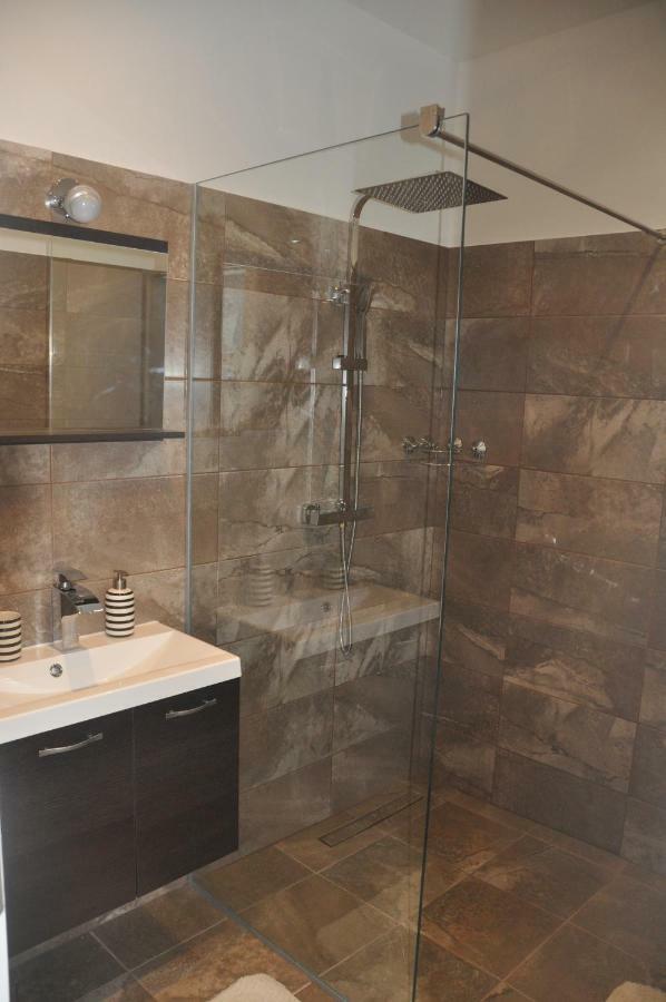 Anna Apartment Marina Luaran gambar
