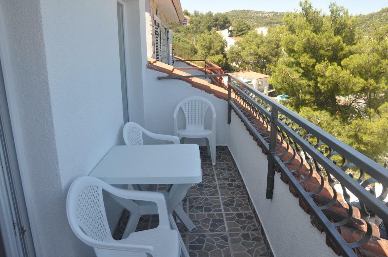 Anna Apartment Marina Luaran gambar