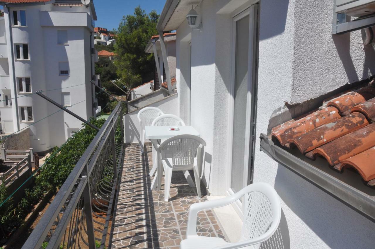 Anna Apartment Marina Luaran gambar