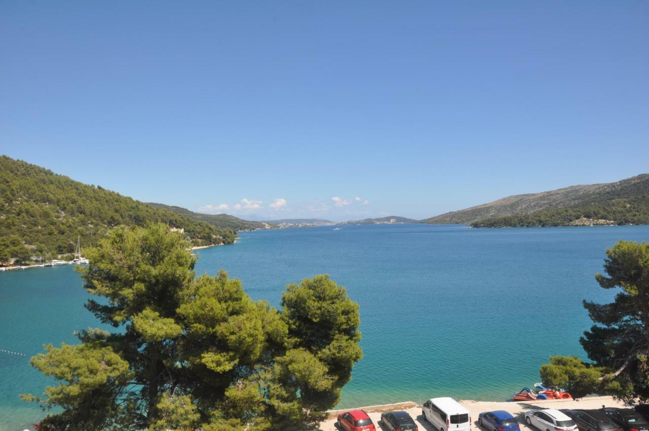 Anna Apartment Marina Luaran gambar